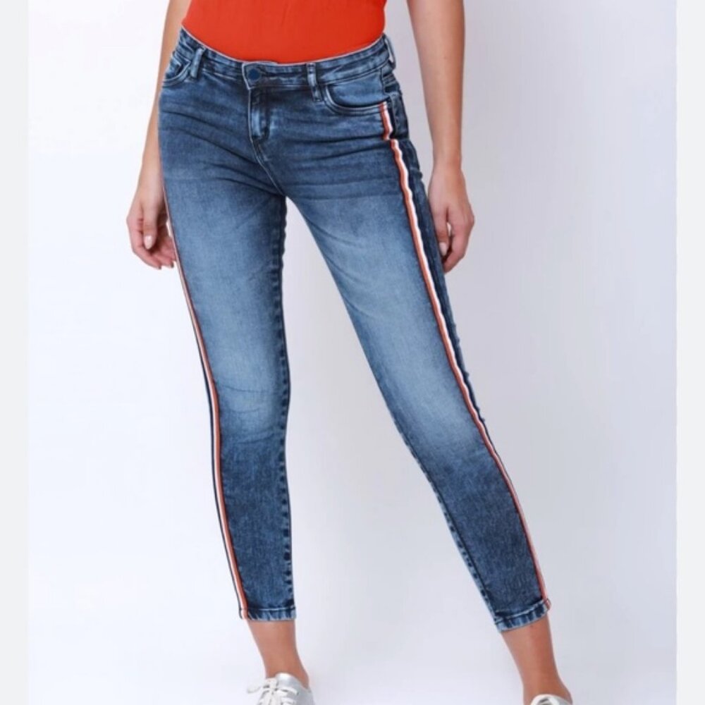 JBD CROPPED SKINNY MID RISE WOMEN JEANS in size 25